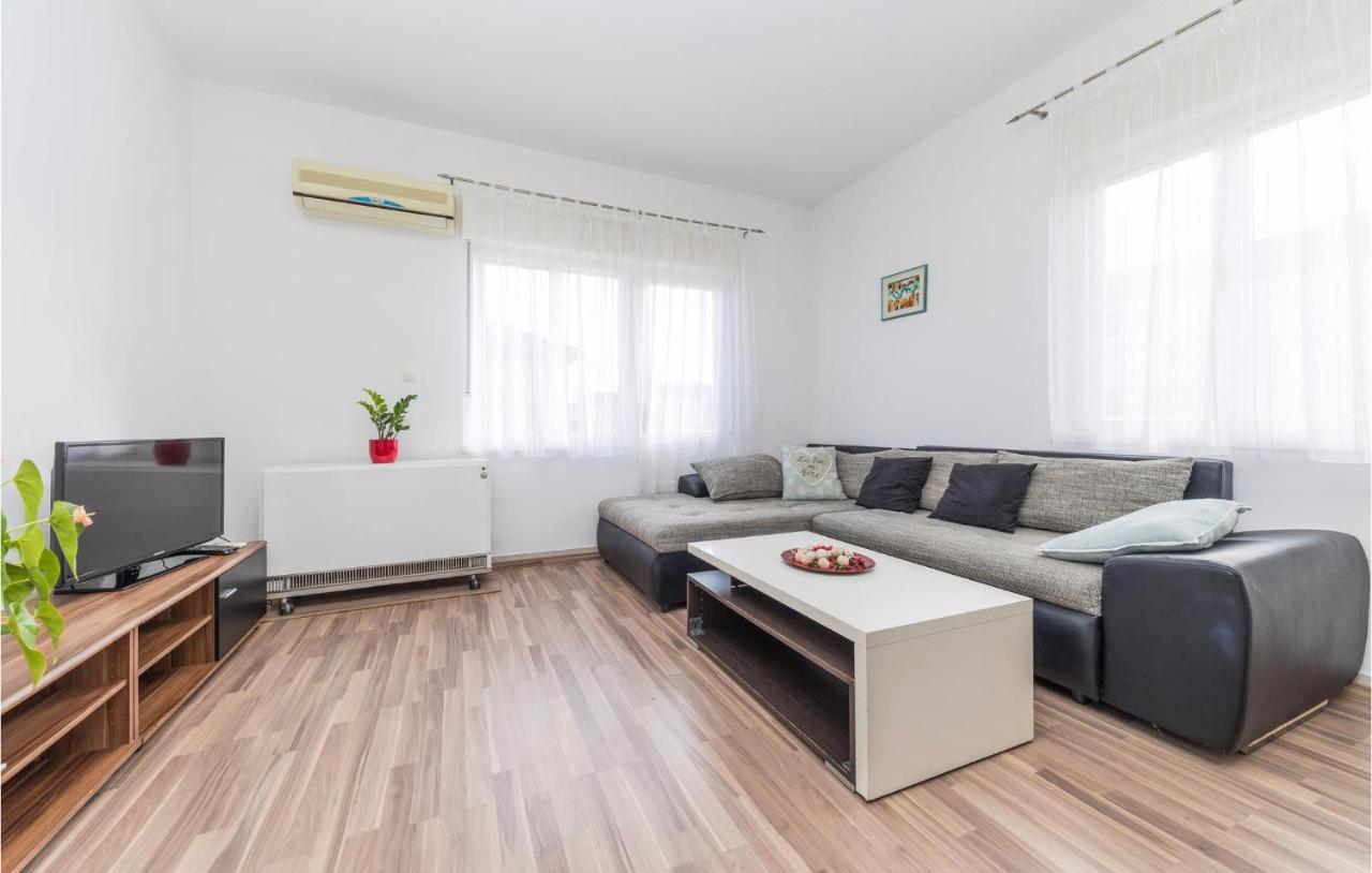 Nice Apartment In Kastel Stafilic With Sauna Kaštela Exterior foto