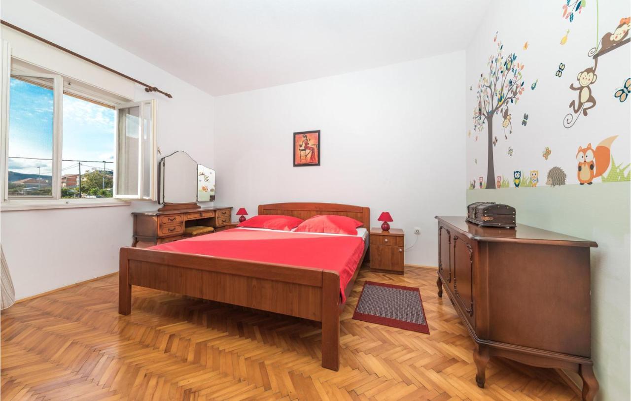 Nice Apartment In Kastel Stafilic With Sauna Kaštela Exterior foto